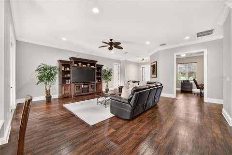 Tiny photo for 11050 SE 37th Avenue Road, Belleview, FL 34420 (MLS # OM729598)