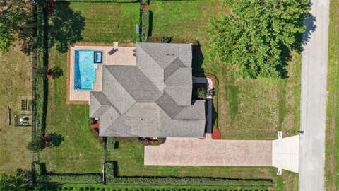 Tiny photo for 11050 SE 37th Avenue Road, Belleview, FL 34420 (MLS # OM729598)
