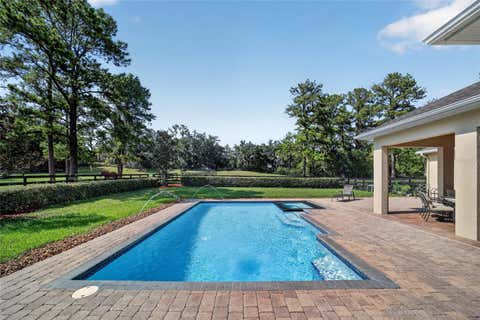 Tiny photo for 11050 SE 37th Avenue Road, Belleview, FL 34420 (MLS # OM729598)