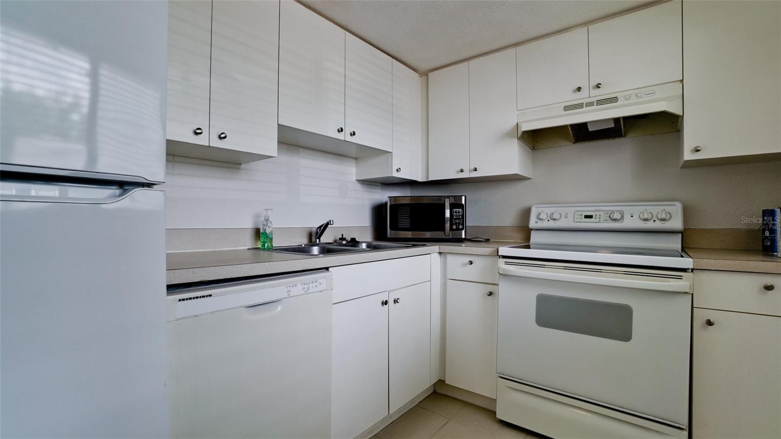 GARDEN WALK PH 2 - Residential