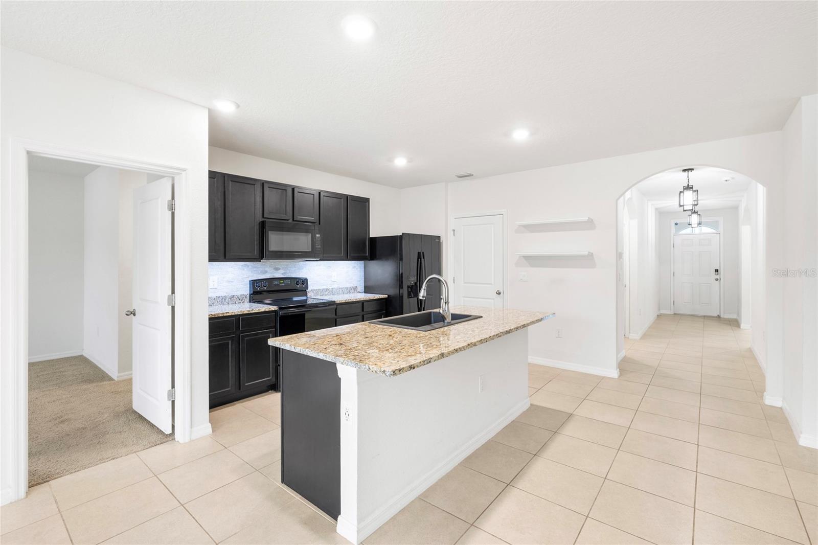 1523 GLEN GROVE LOOP
