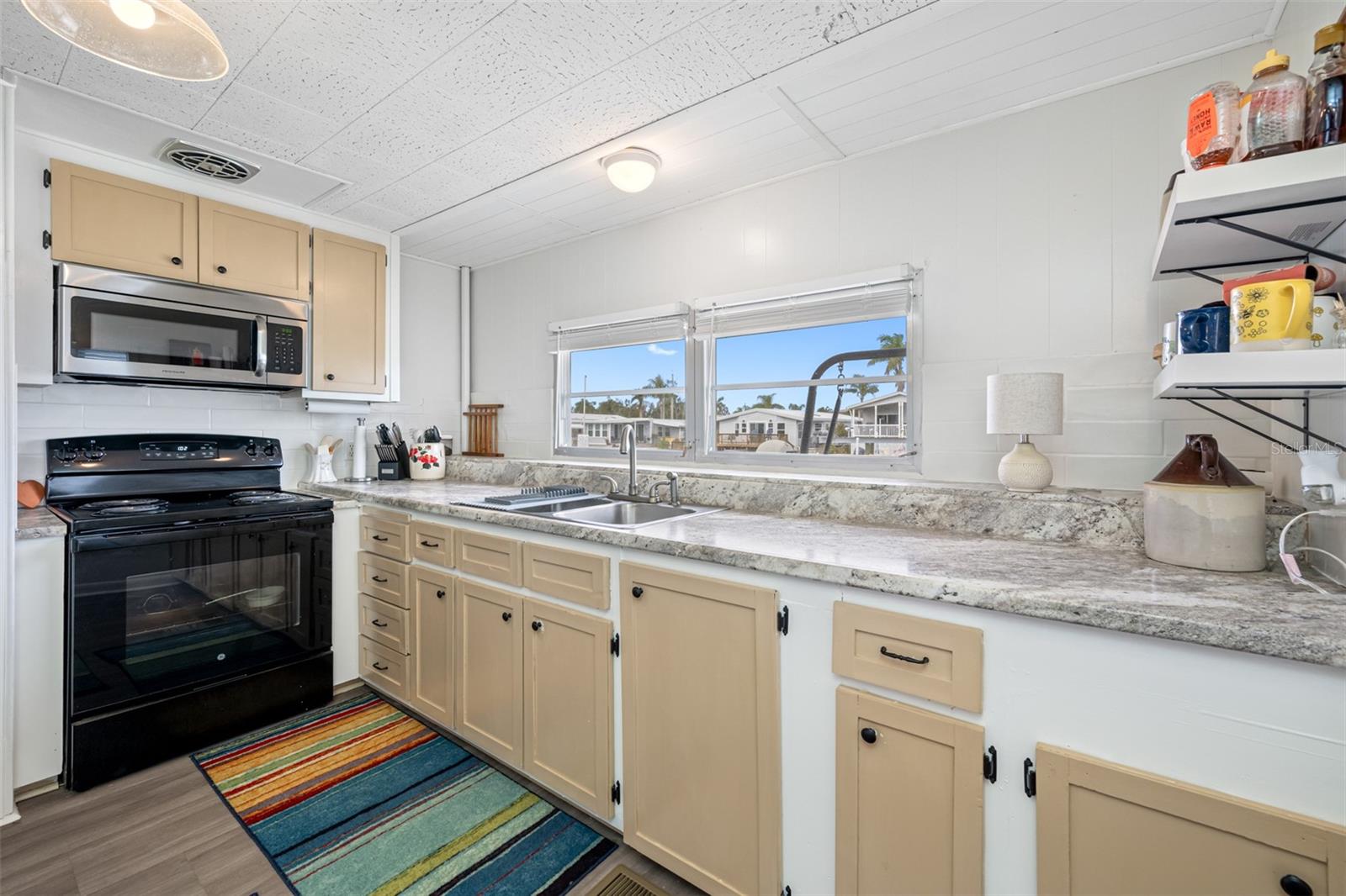 BAY ARISTOCRAT VILLAGE MOBILE HOME PARK UNREC - Residential