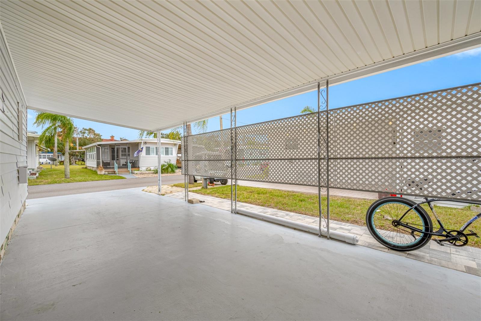 BAY ARISTOCRAT VILLAGE MOBILE HOME PARK UNREC - Residential