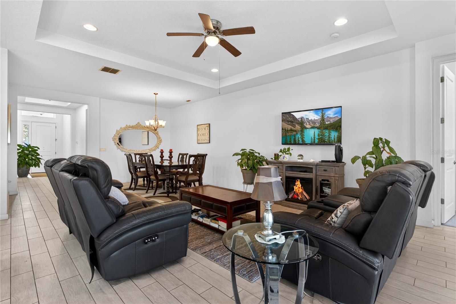 VICTORIA HILLS PH 3 - Residential