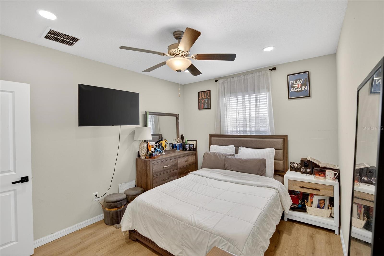 BELMONT SOUTH PH 2F - Residential