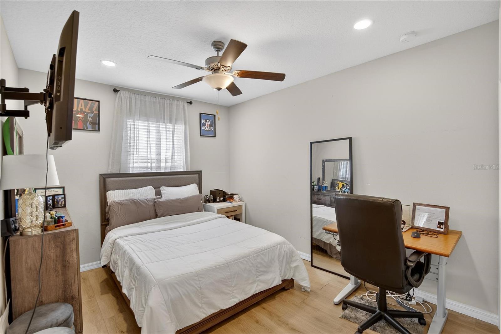 BELMONT SOUTH PH 2F - Residential