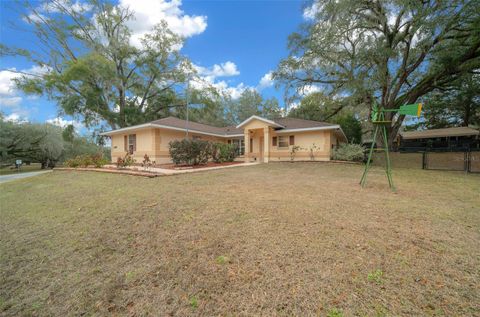 A home in DUNNELLON