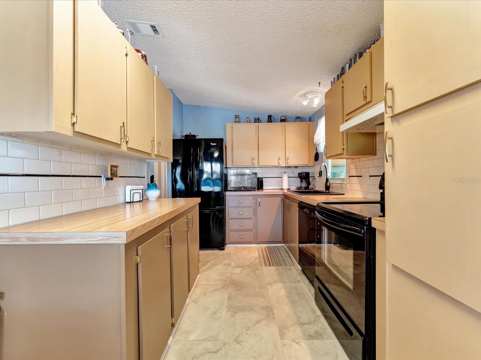 CARIBBEAN ISLES RESIDENTIAL CO - Residential