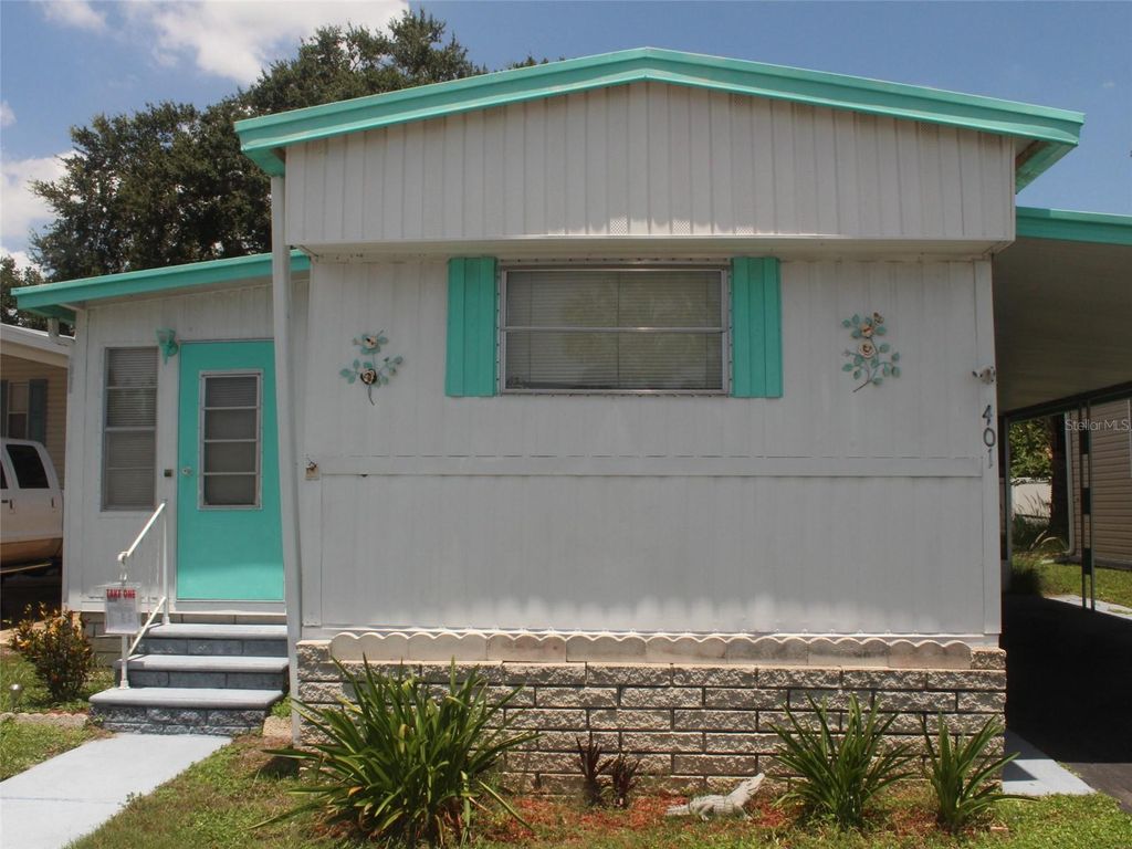 Photo of 9790 N 66th St #401, Pinellas Park, FL 33782 (MLS # TB8408384)