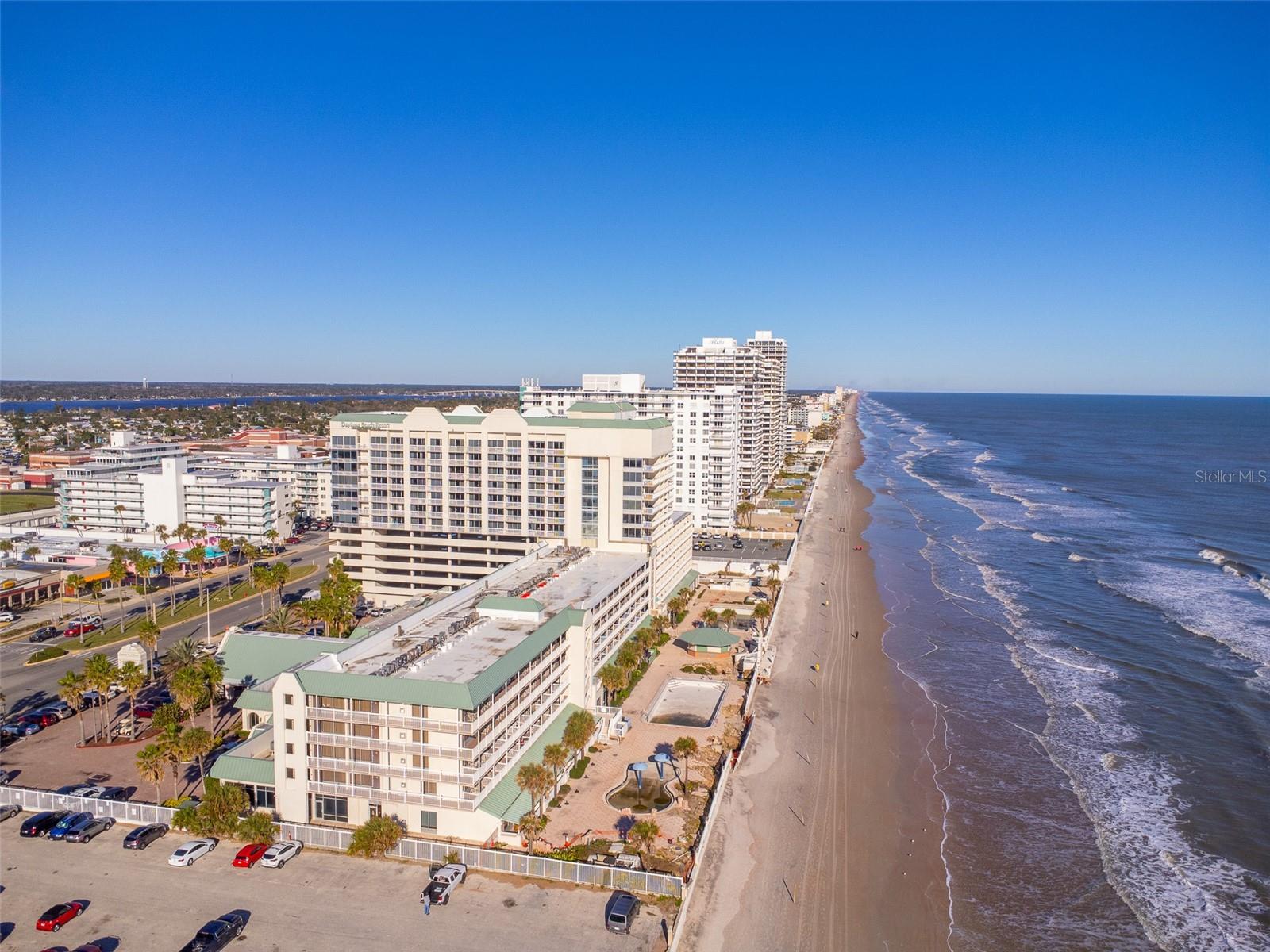 DAYTONA BEACH RESORT & CONFERENCE CENTER - Residential