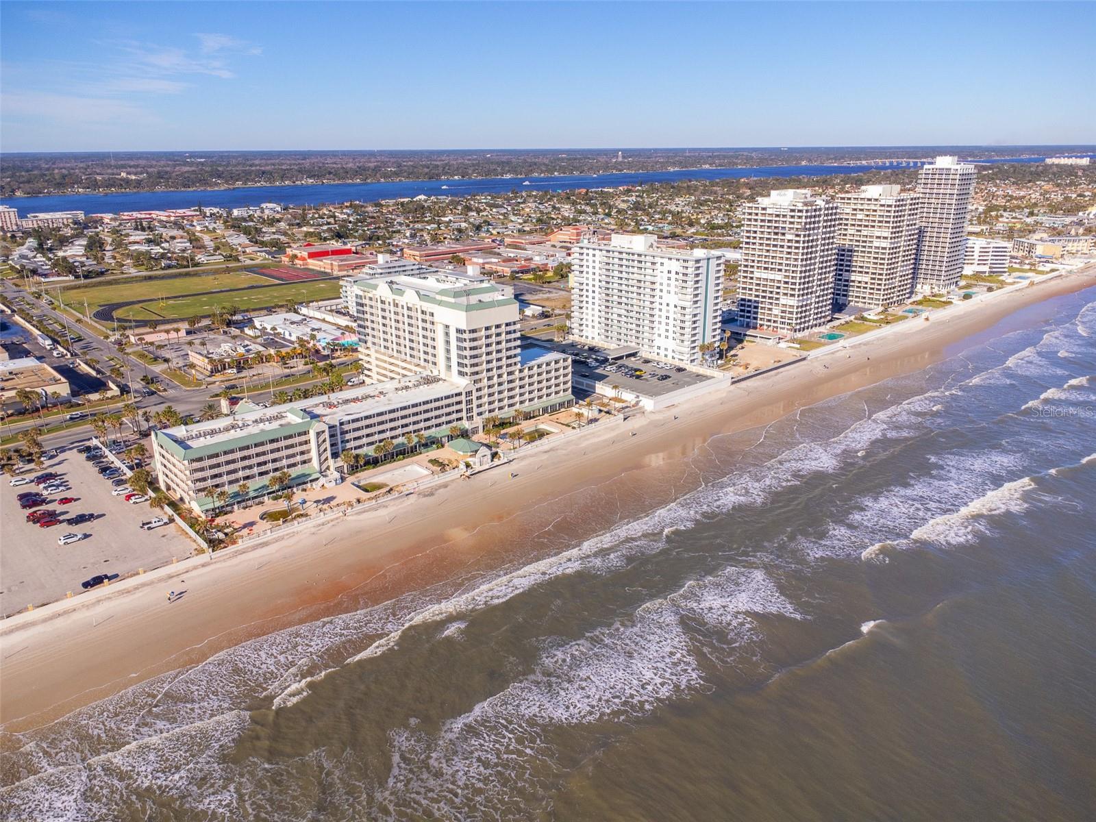 DAYTONA BEACH RESORT & CONFERENCE CENTER - Residential