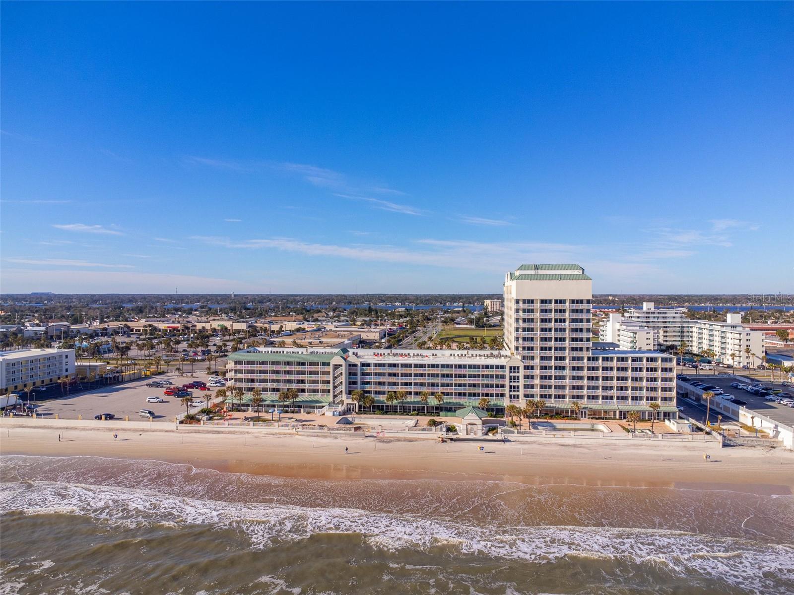 DAYTONA BEACH RESORT & CONFERENCE CENTER - Residential