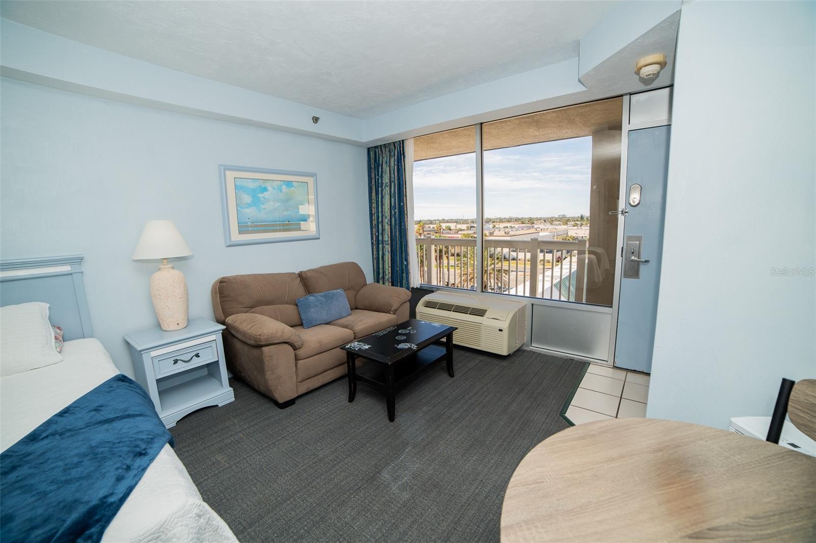 DAYTONA BEACH RESORT & CONFERENCE CENTER - Residential