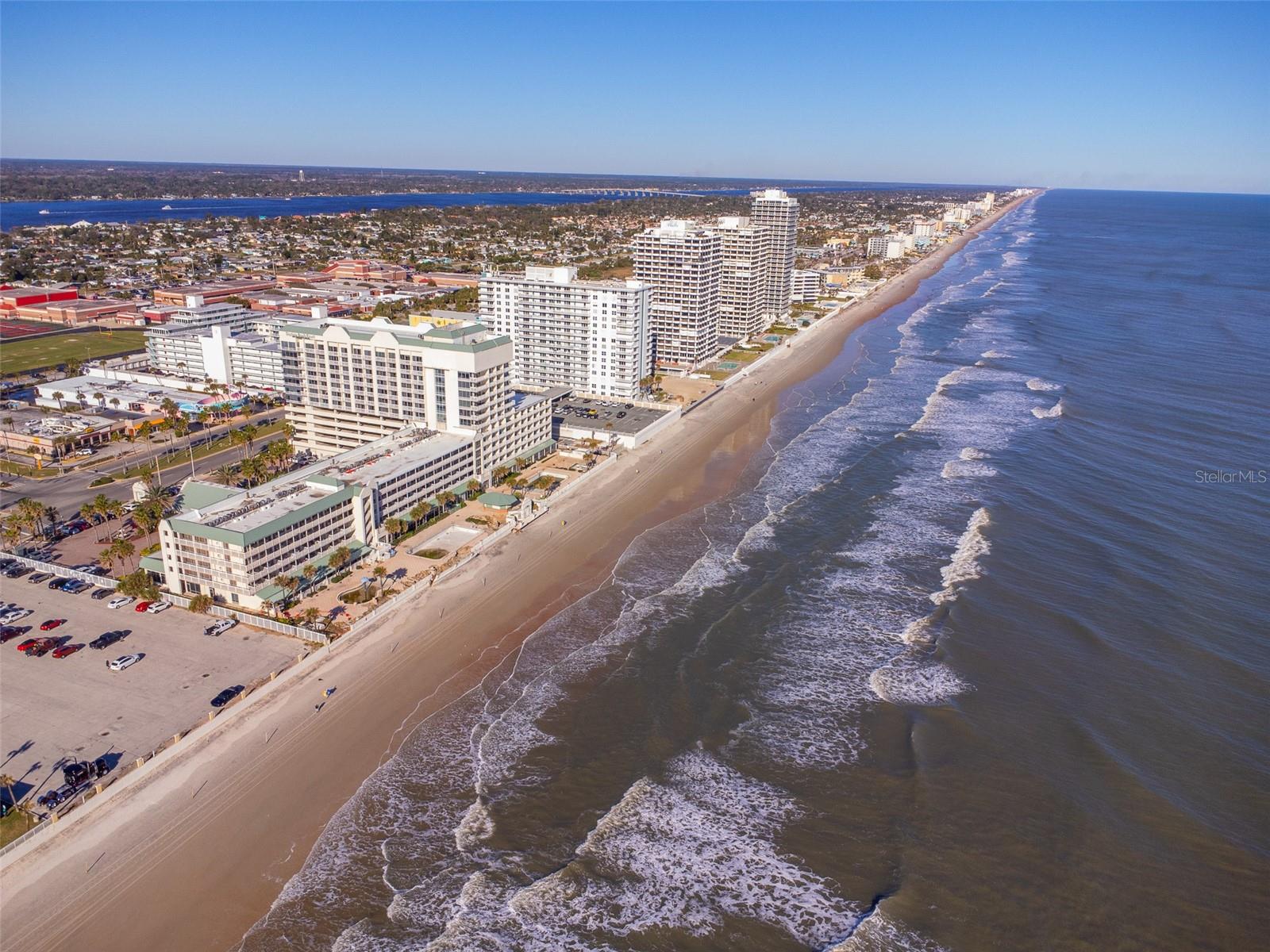 DAYTONA BEACH RESORT & CONFERENCE CENTER - Residential