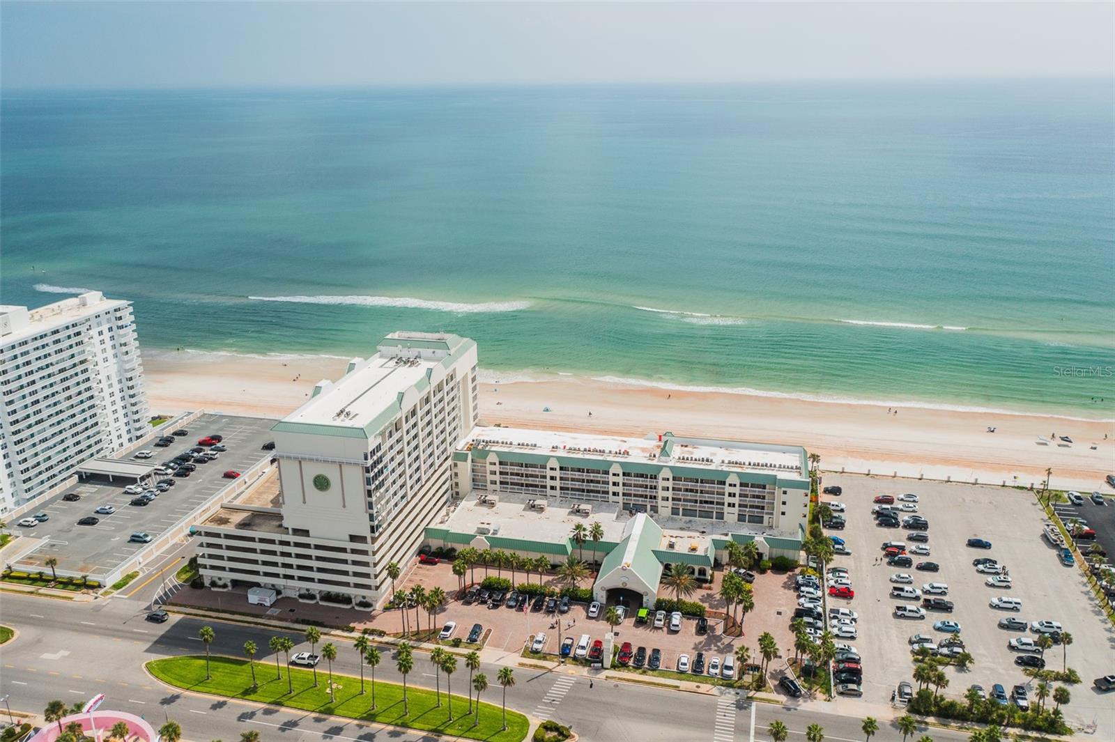 DAYTONA BEACH RESORT & CONFERENCE CENTER - Residential