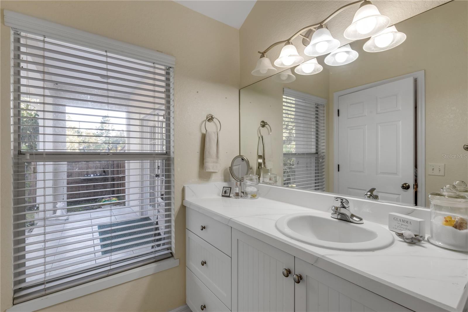 NEW GLENCOE 01 - Residential