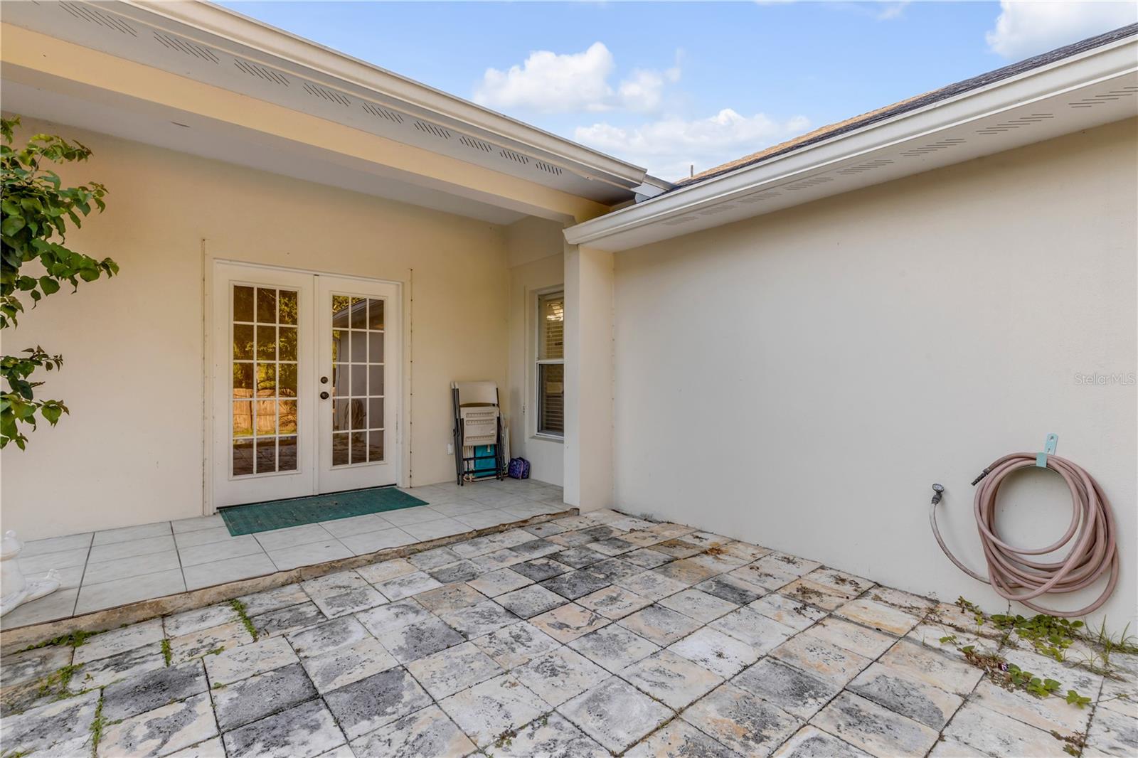 NEW GLENCOE 01 - Residential