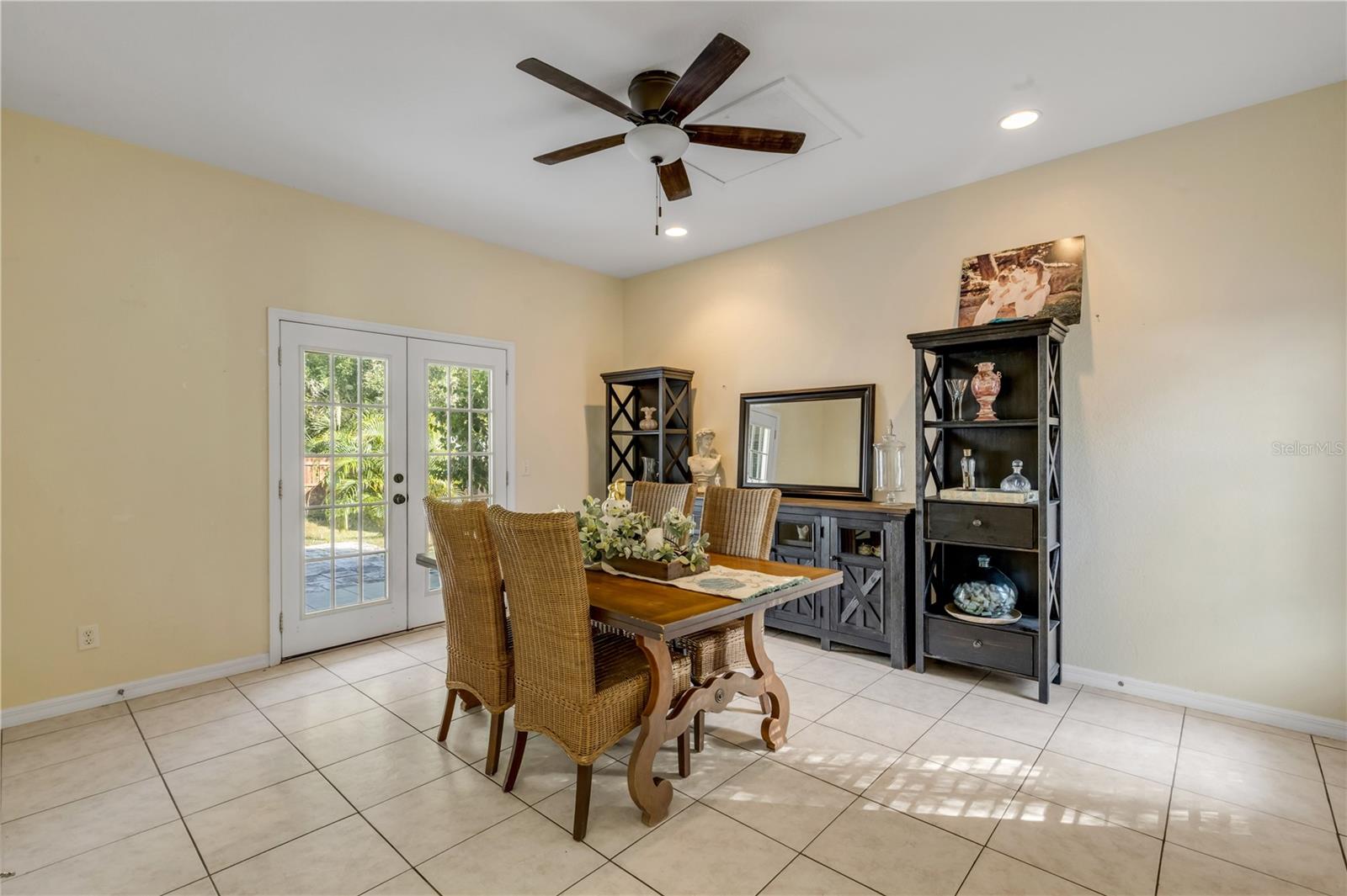 NEW GLENCOE 01 - Residential