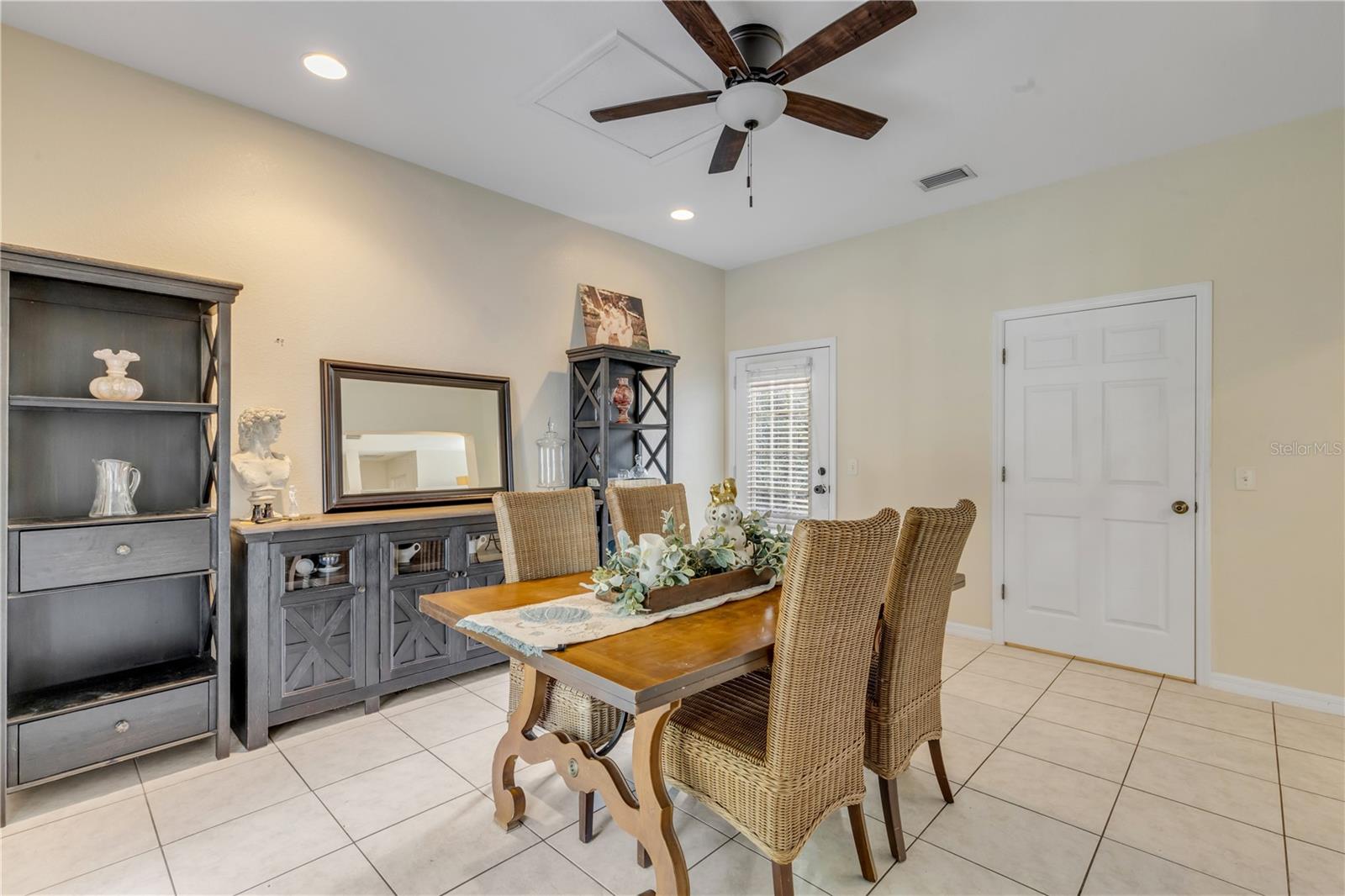 NEW GLENCOE 01 - Residential