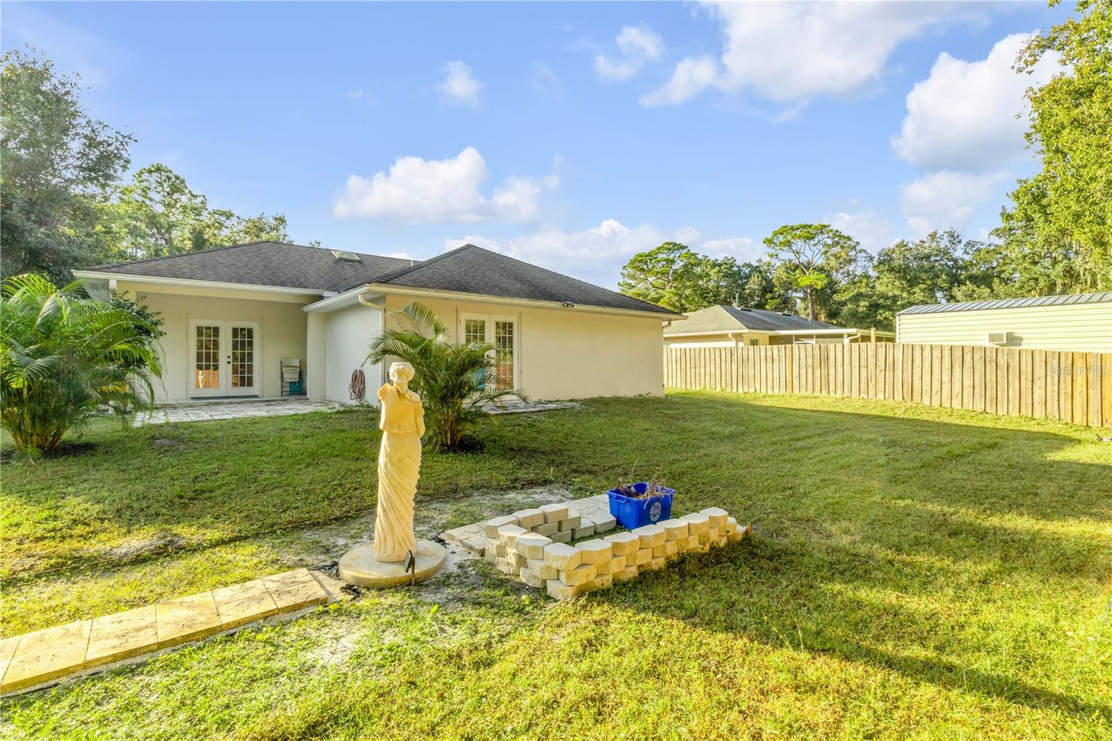 NEW GLENCOE 01 - Residential