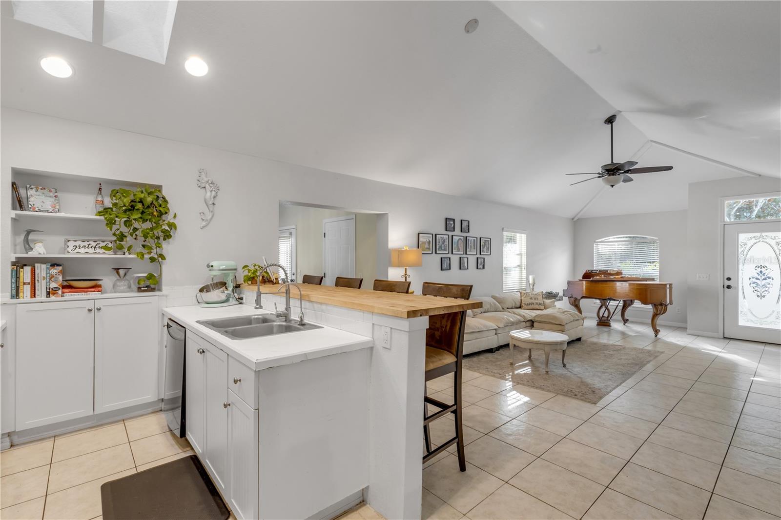 NEW GLENCOE 01 - Residential