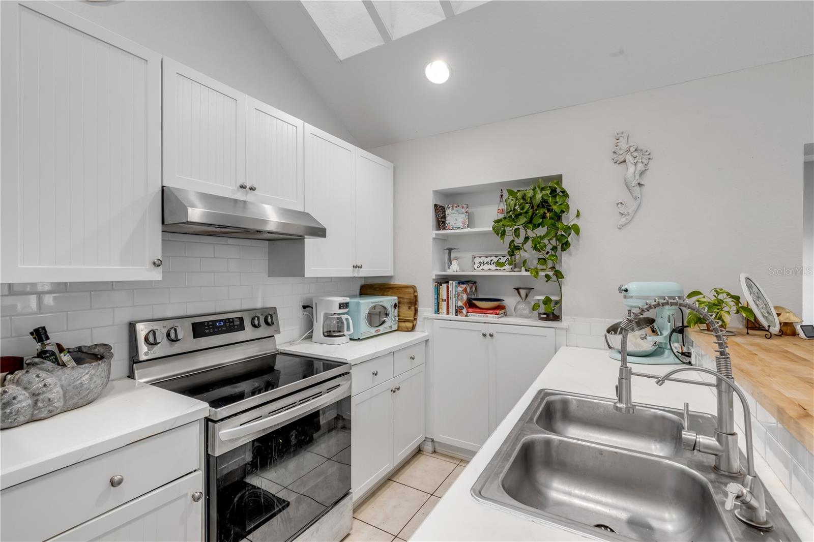 NEW GLENCOE 01 - Residential