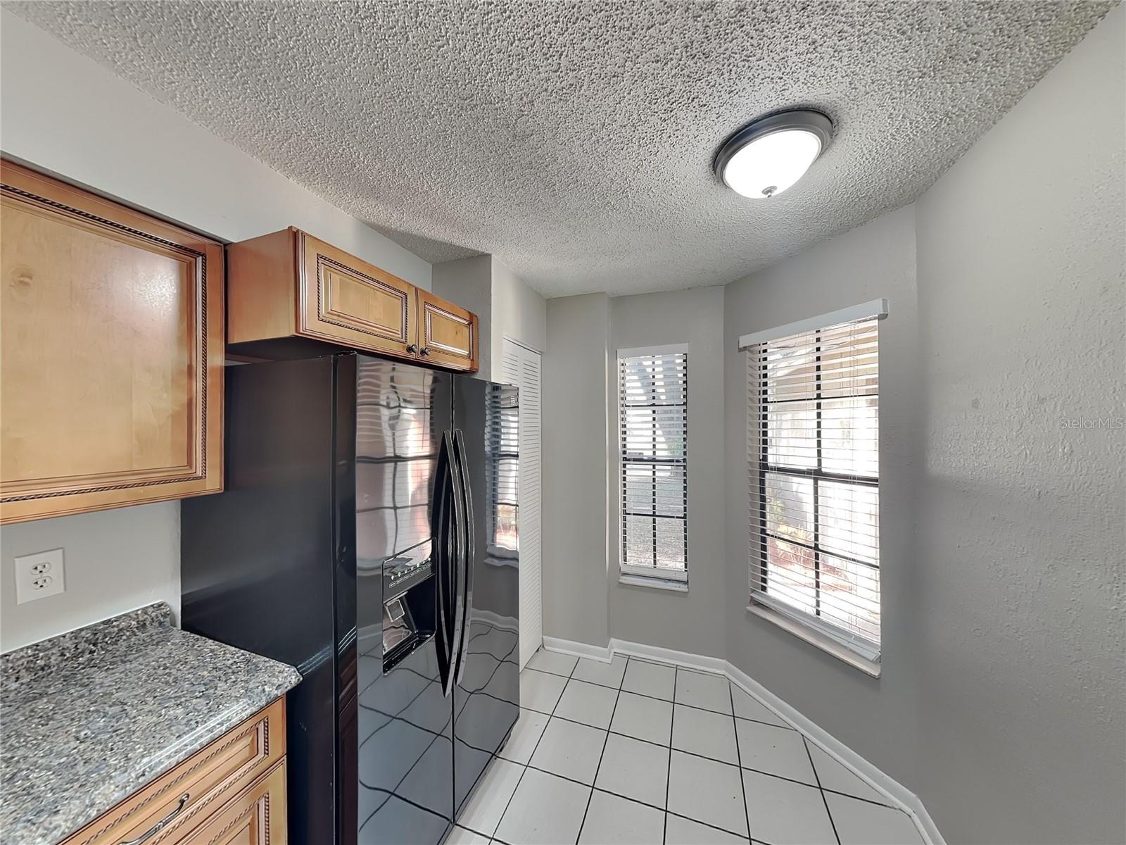 DUNLAWTON HILLS UNIT 01 - Residential Lease