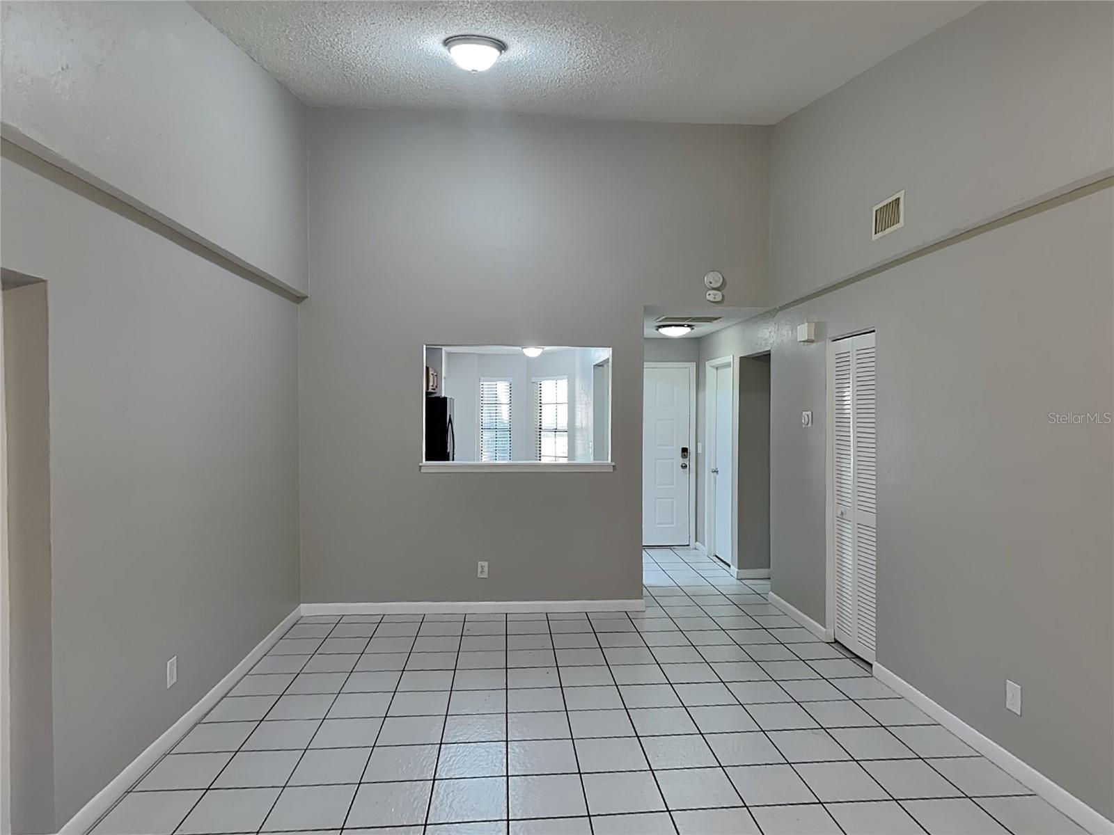 DUNLAWTON HILLS UNIT 01 - Residential Lease