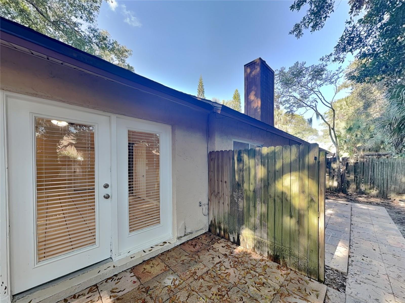 DUNLAWTON HILLS UNIT 01 - Residential Lease