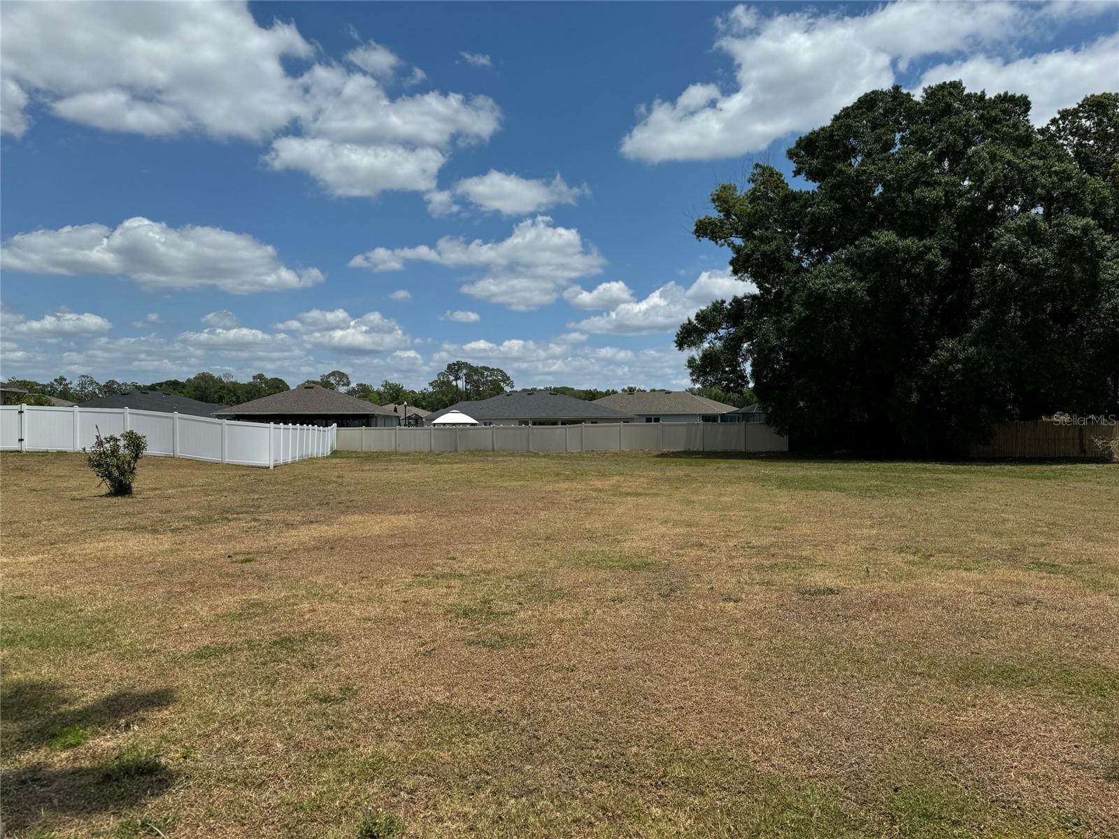 KESHISHIAN SUB - Land