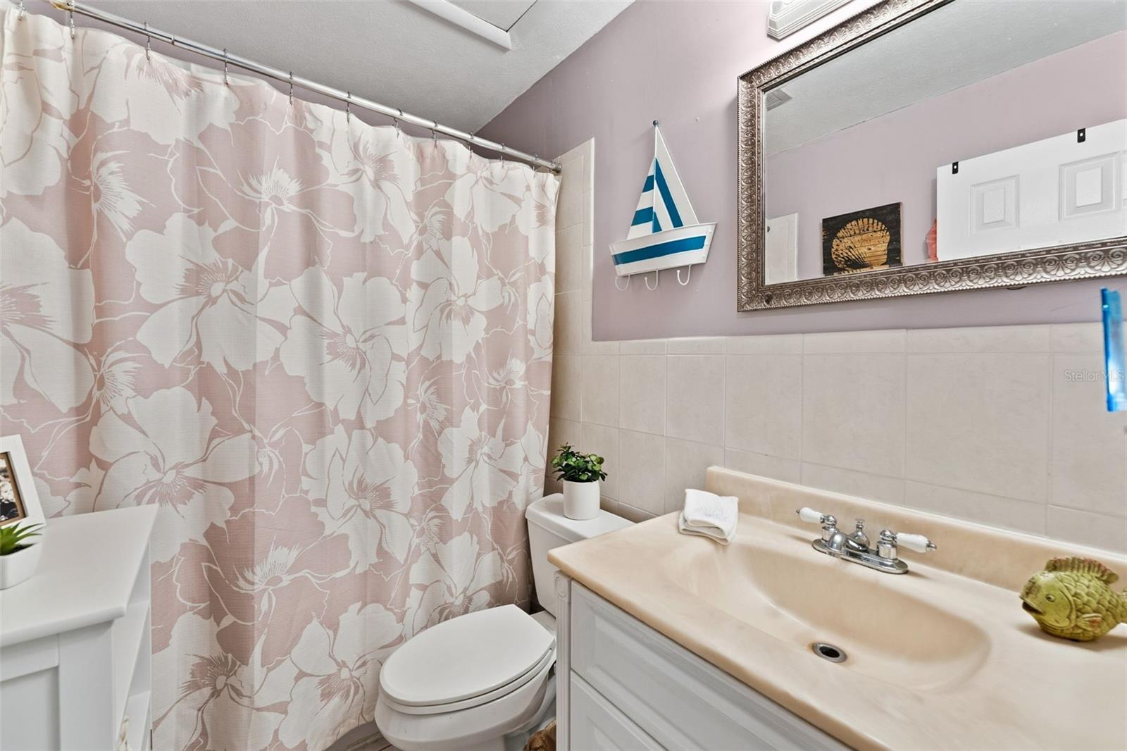 GOLFWOOD ESTATES UNIT 10 - Residential