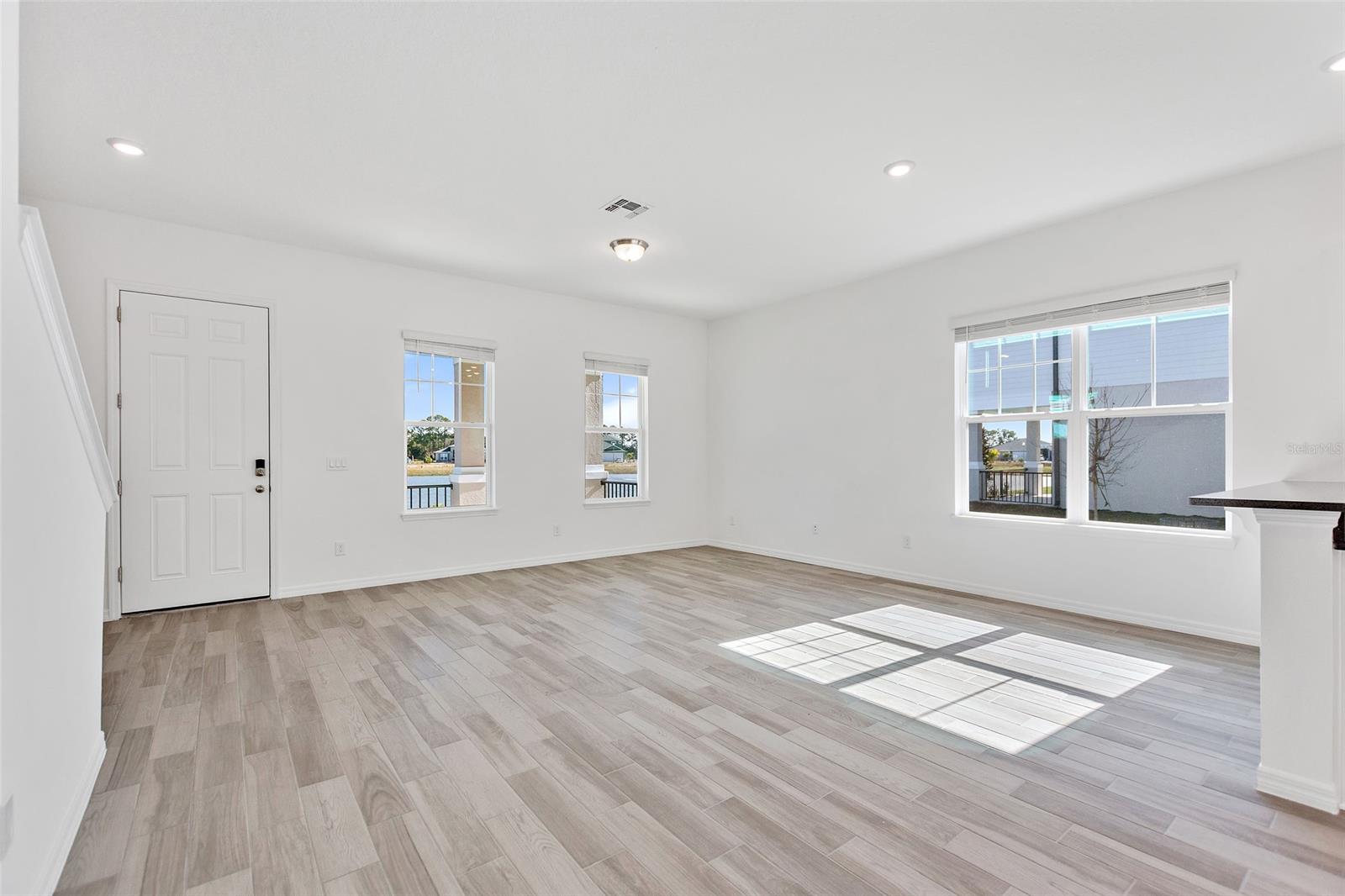 Palms-Ph 4 - Residential