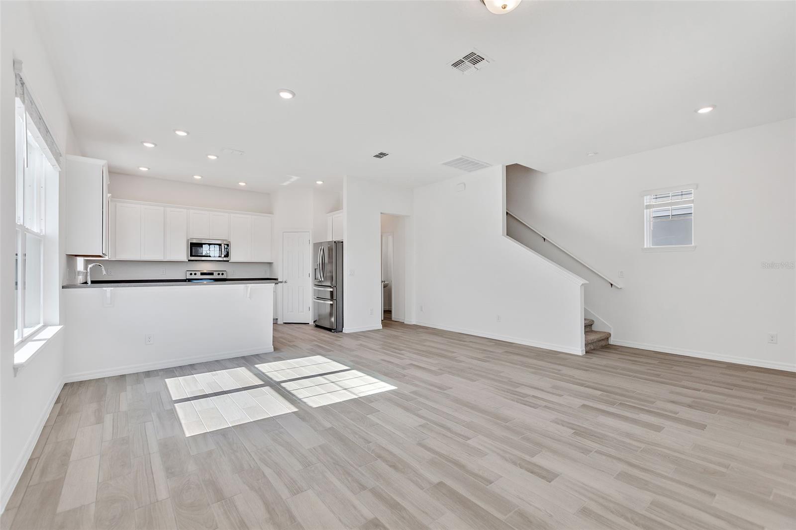 Palms-Ph 4 - Residential