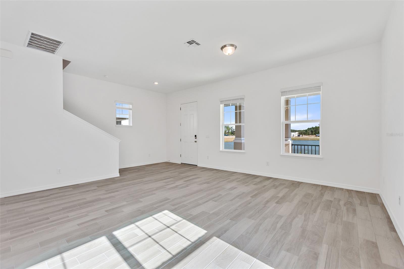 Palms-Ph 4 - Residential