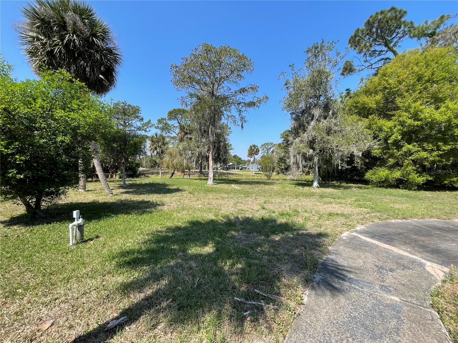 PELICAN BAY PH 02 - Residential