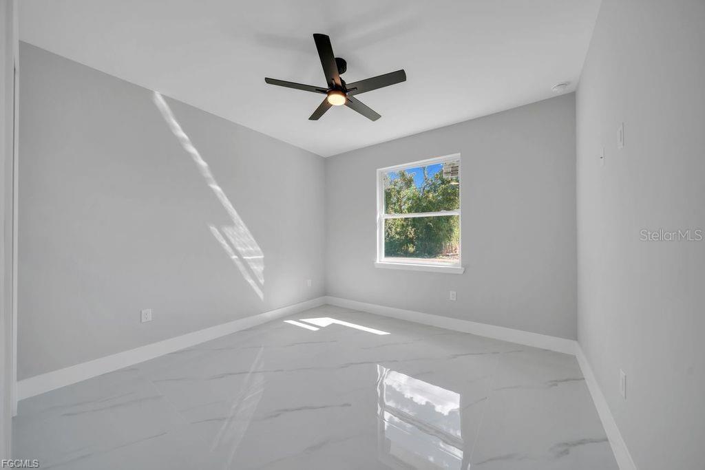 LEHIGH ACRES UNIT 1 REPLAT - Residential