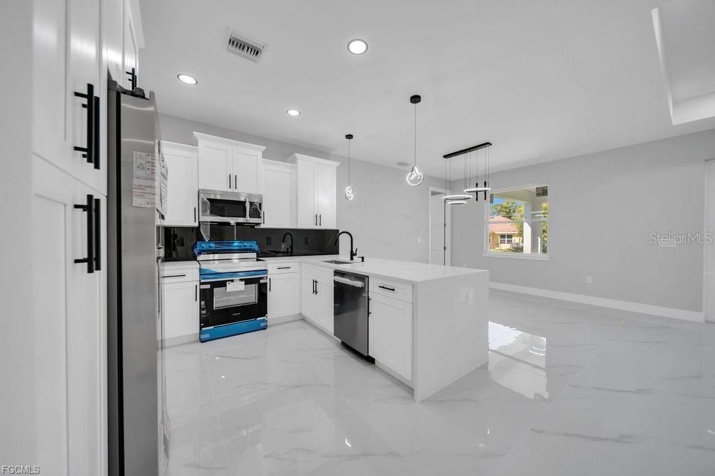 LEHIGH ACRES UNIT 1 REPLAT - Residential