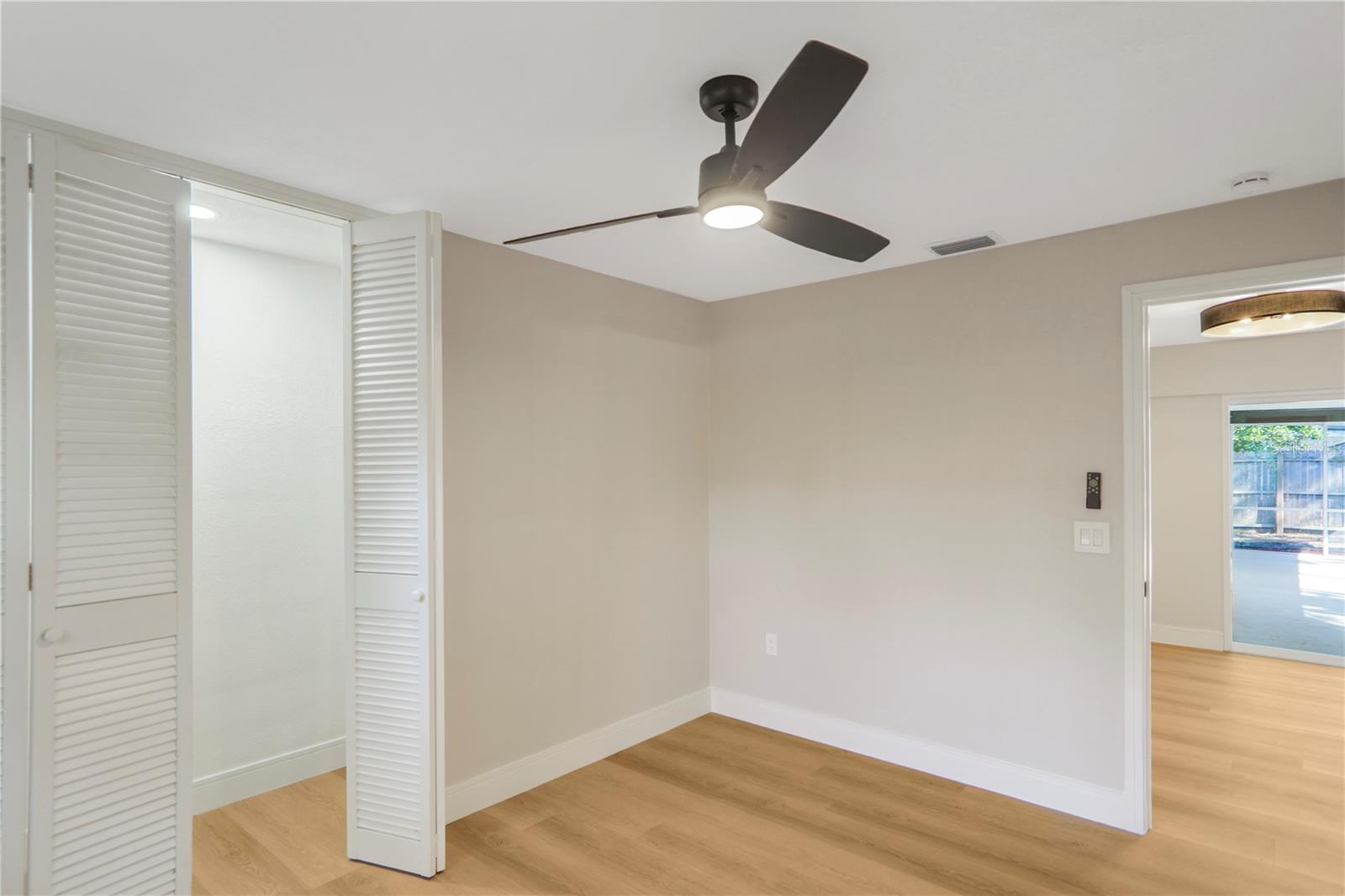 ENGLISH ESTATES UNIT 2 - Residential