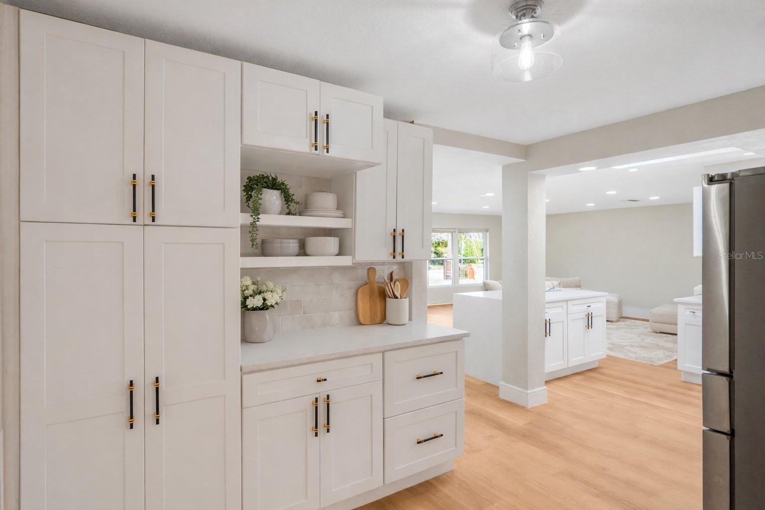 ENGLISH ESTATES UNIT 2 - Residential