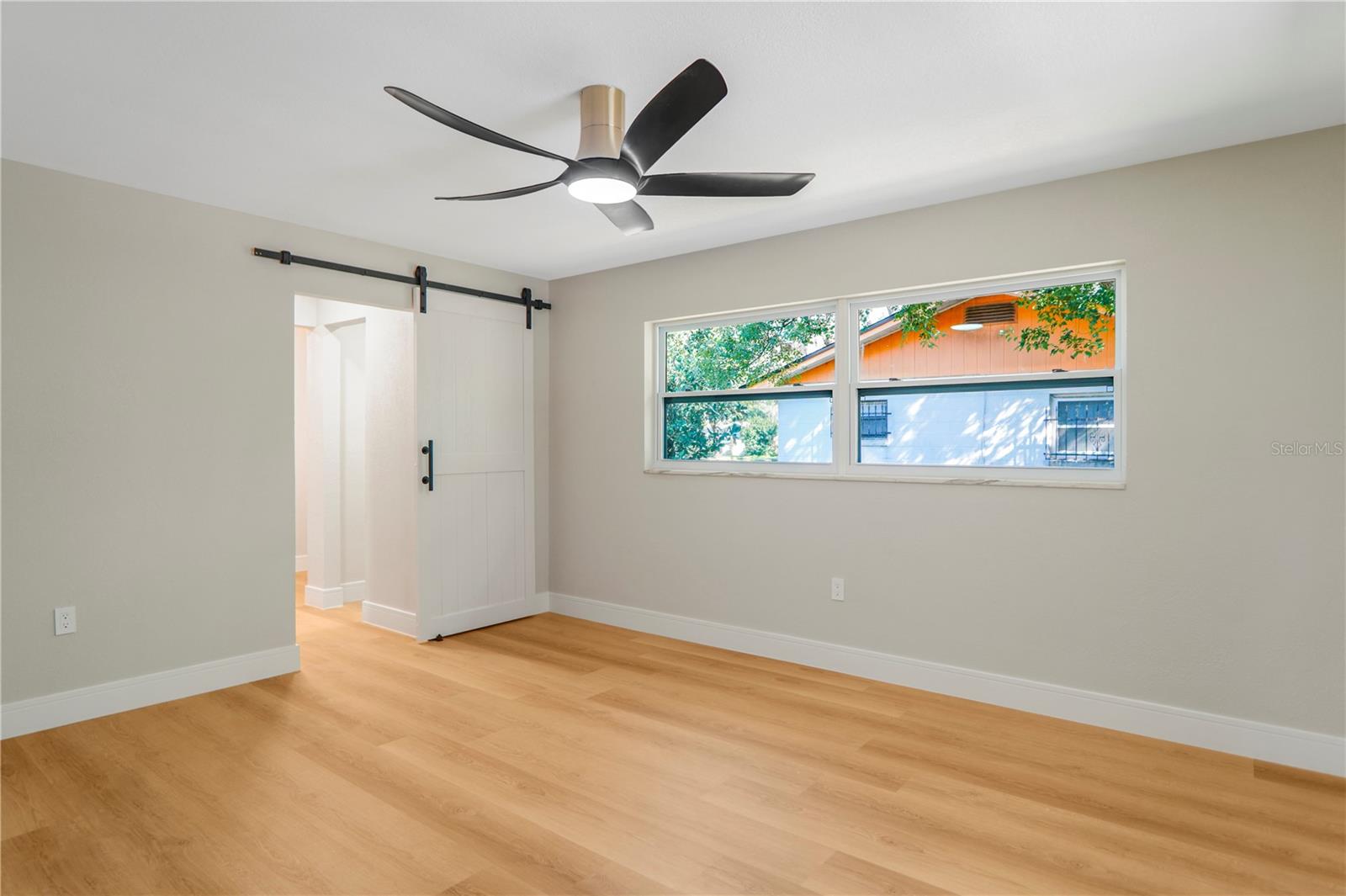 ENGLISH ESTATES UNIT 2 - Residential