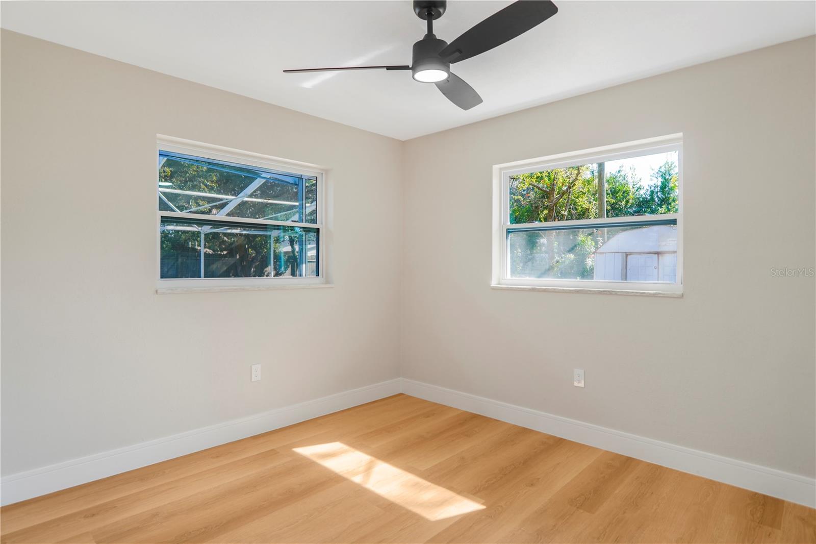 ENGLISH ESTATES UNIT 2 - Residential