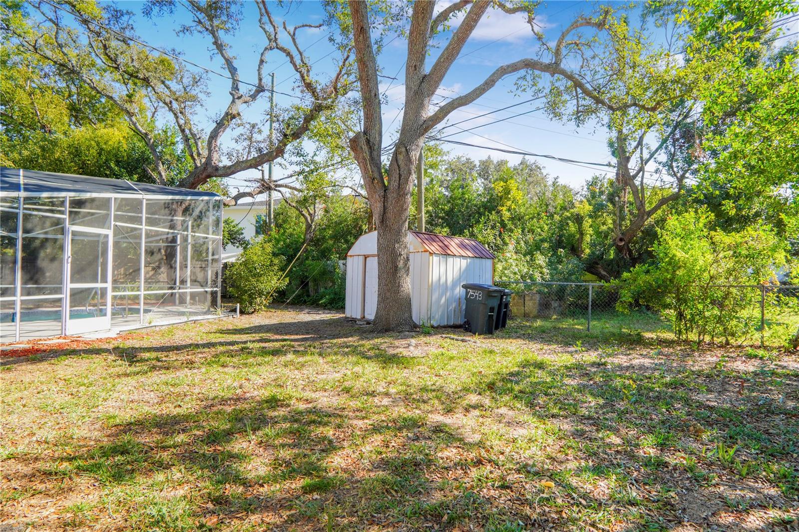 ENGLISH ESTATES UNIT 2 - Residential