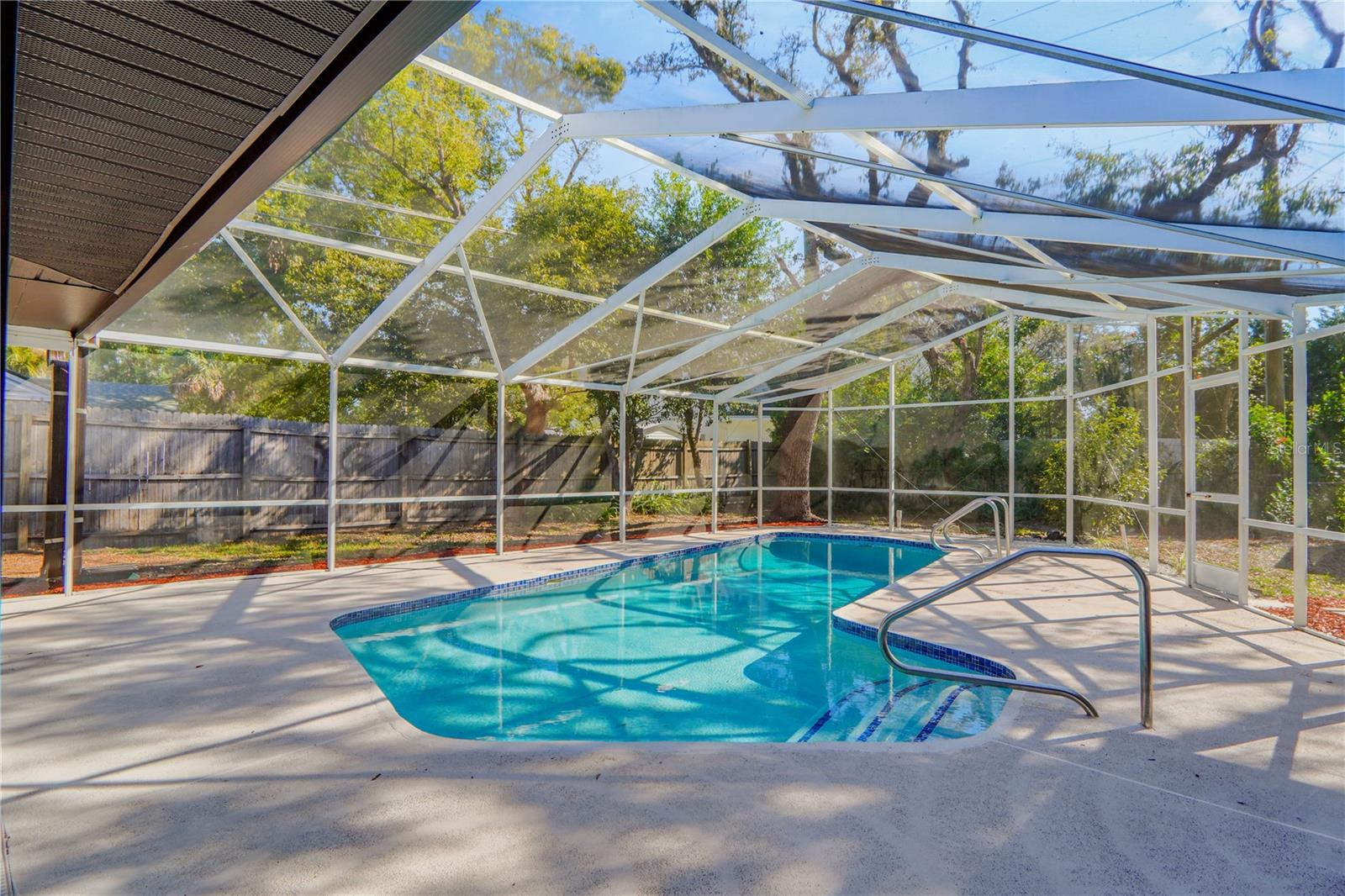 ENGLISH ESTATES UNIT 2 - Residential