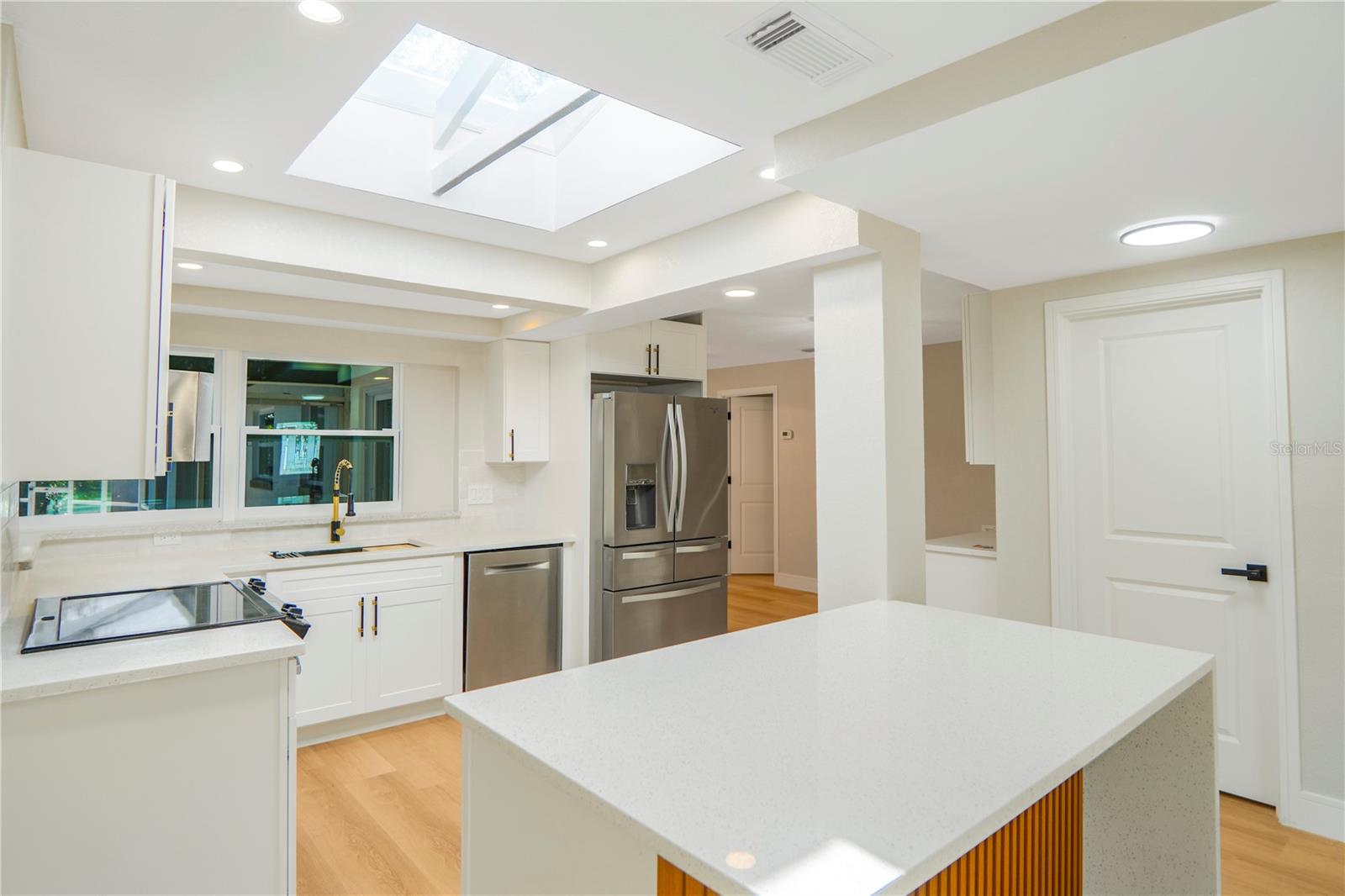 ENGLISH ESTATES UNIT 2 - Residential