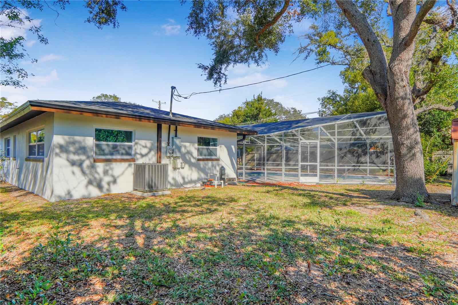 ENGLISH ESTATES UNIT 2 - Residential