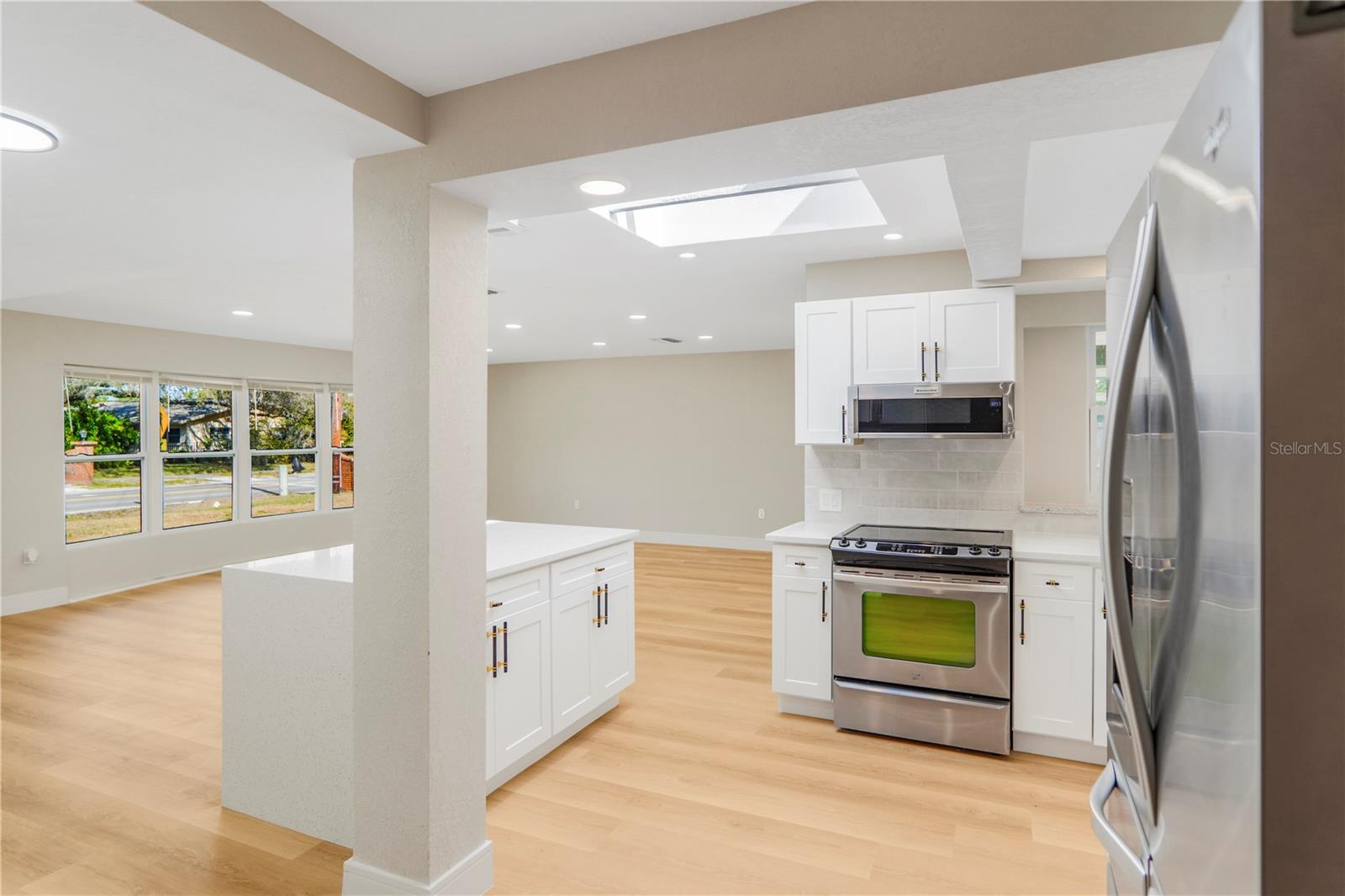 ENGLISH ESTATES UNIT 2 - Residential