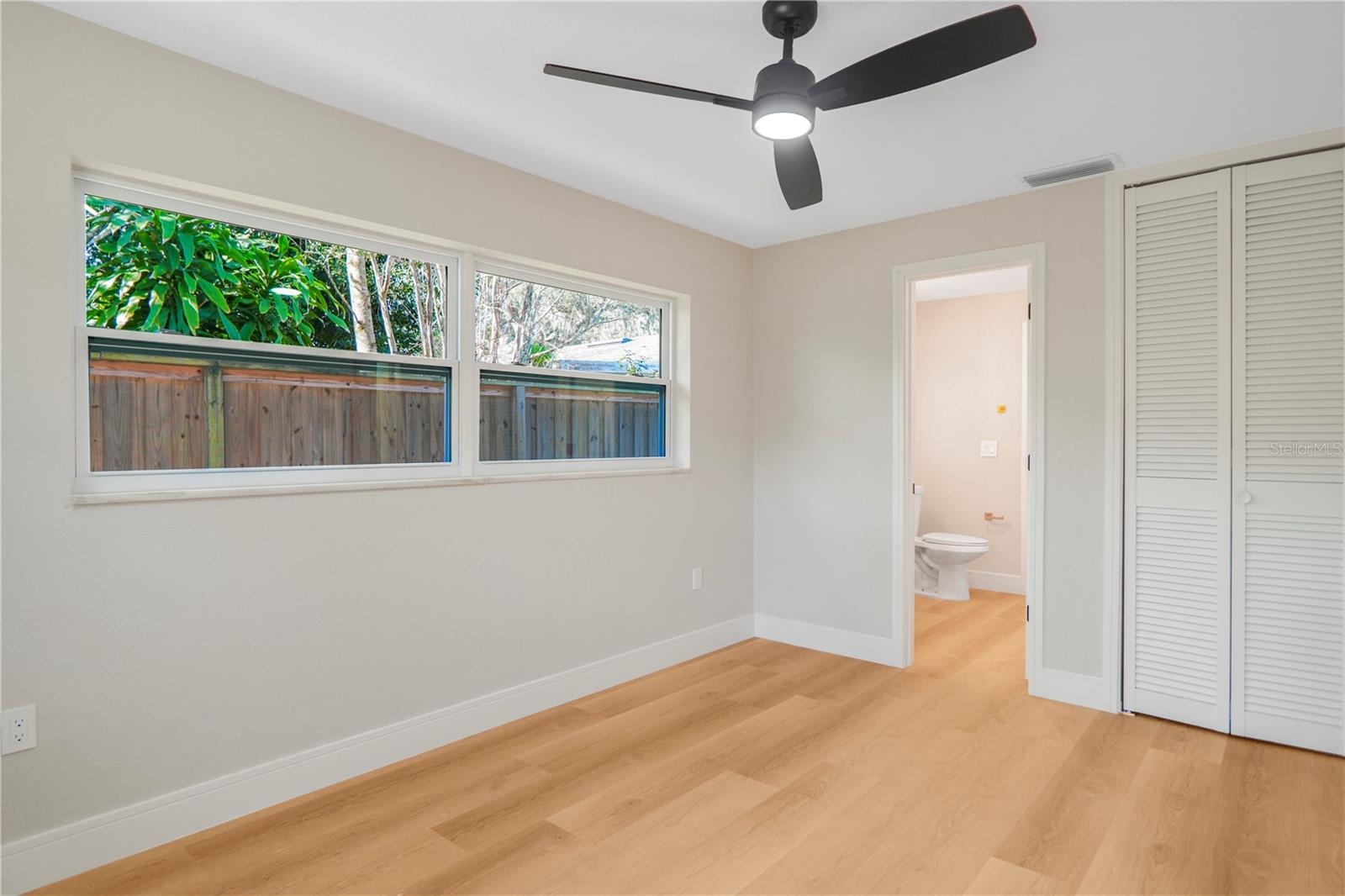 ENGLISH ESTATES UNIT 2 - Residential