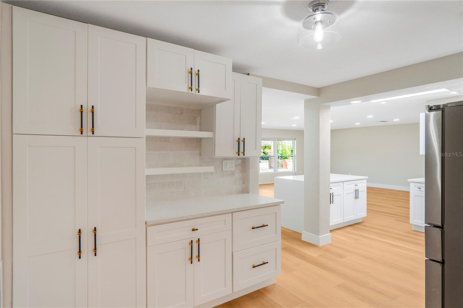 ENGLISH ESTATES UNIT 2 - Residential