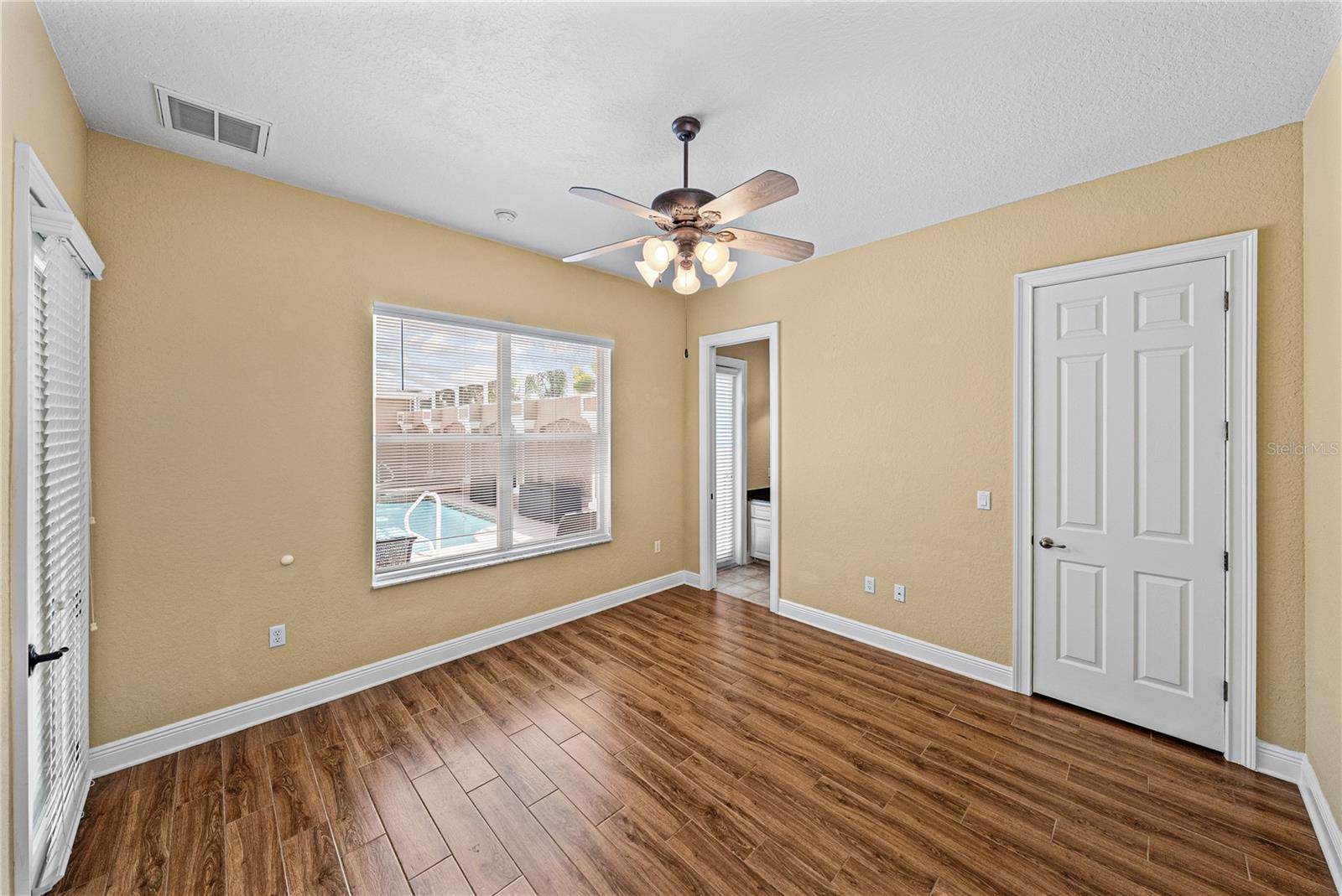 LAKE JOVITA GOLF & COUNTRY CLUB PH 01A - Residential