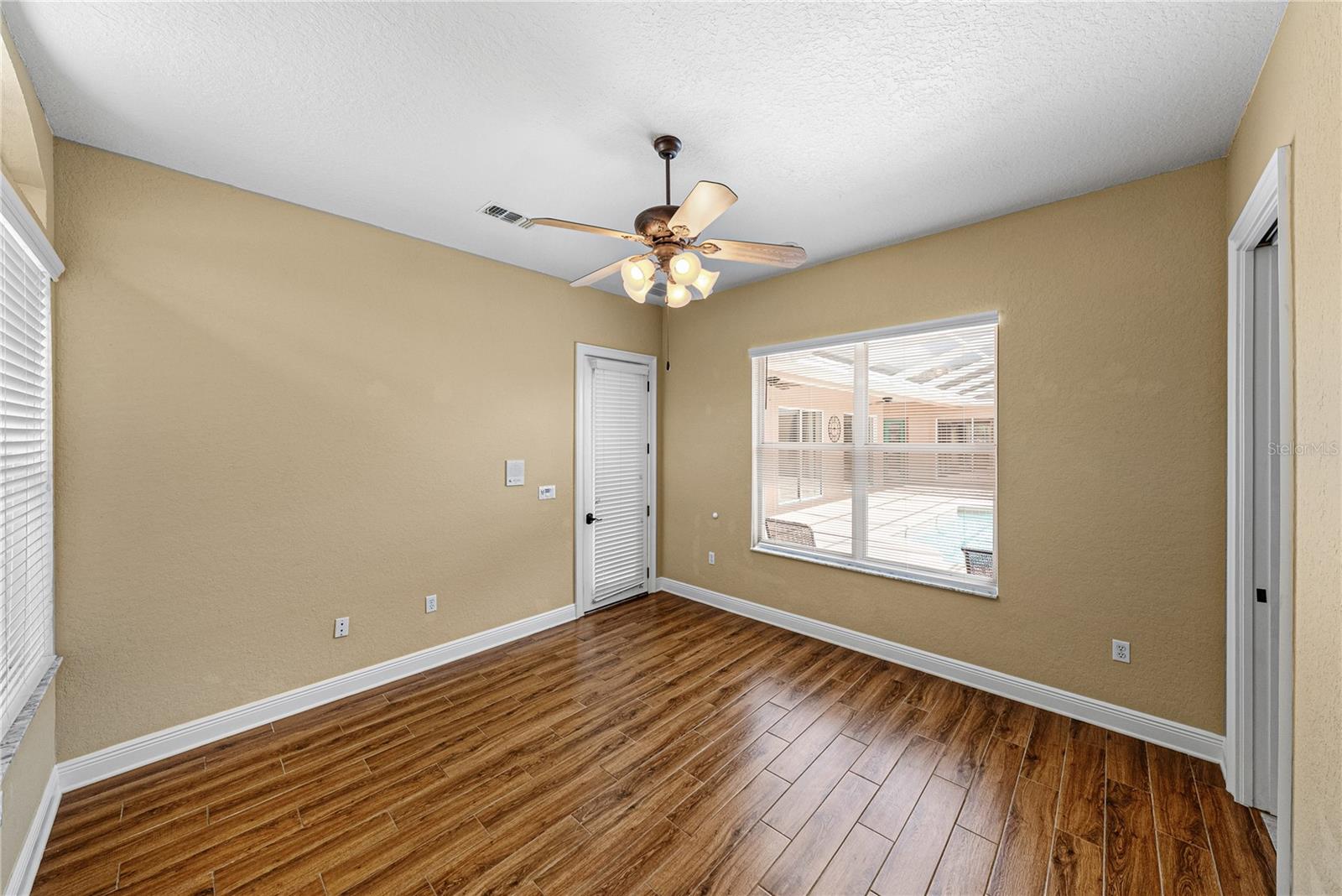 LAKE JOVITA GOLF & COUNTRY CLUB PH 01A - Residential